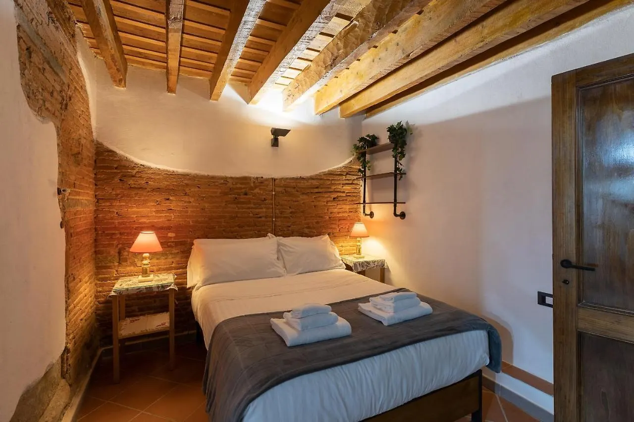 Serragli Court-Hosted By Sweetstay Florencie Itálie