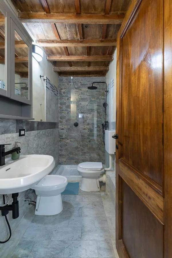 Serragli Court-Hosted By Sweetstay Florence Italy